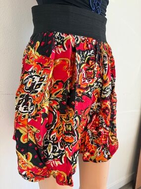 Red & Orange Baroque Print Bubble Skirt with Black Waistband